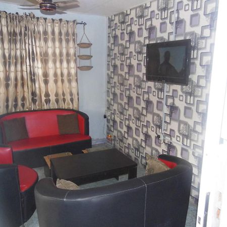 Bale Akiosi Legendary Inn & Lounge מראה חיצוני תמונה