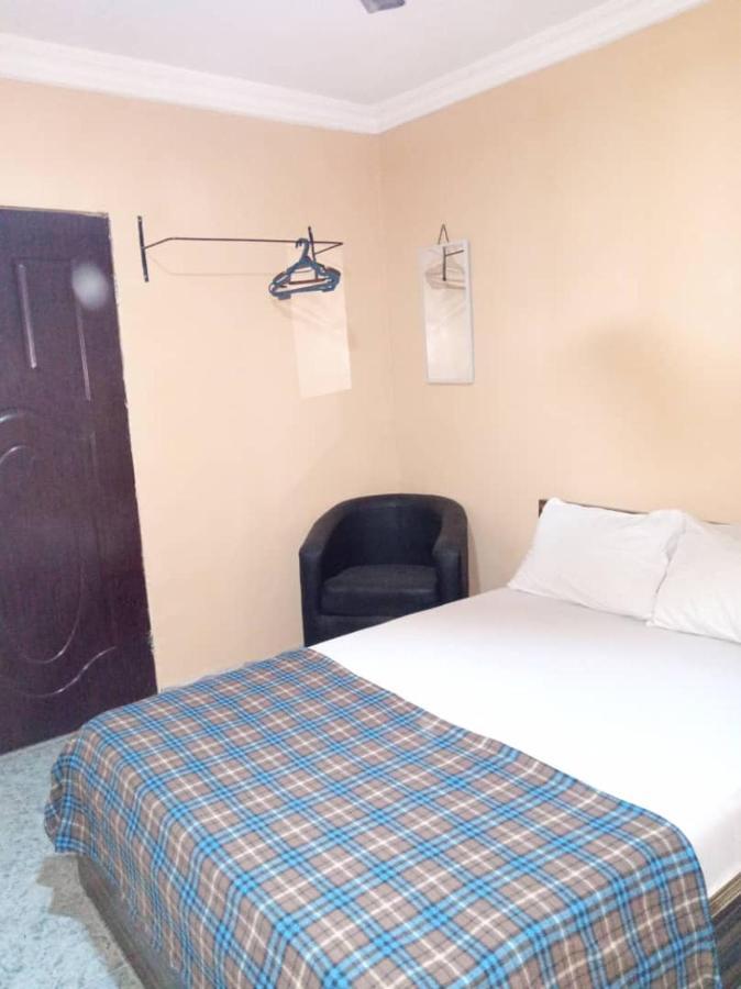 Bale Akiosi Legendary Inn & Lounge מראה חיצוני תמונה