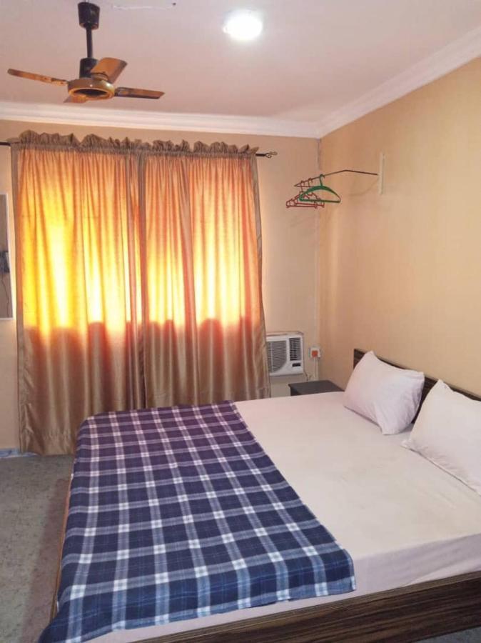 Bale Akiosi Legendary Inn & Lounge מראה חיצוני תמונה